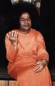 Sai-Inspires-from-Prasanthi-Nilayam-Sathya-Sai-Baba-Teachings_quotes-Sayings-Answers