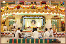 Rathotsavam Festival and Seetharama Kalyanam Morning at Prasanthi Nilayam - 18 Nov 2014