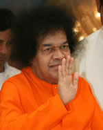 sri-sathya-sai-baba-high-resolution-photo-blessing-with-his-hand-abhya-hastha