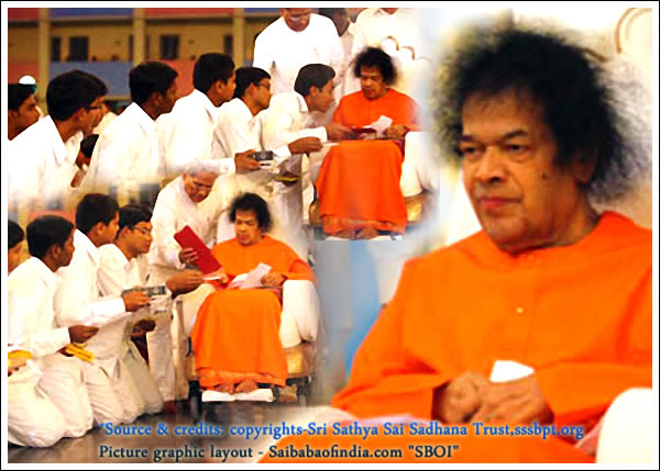 Thu, Jan 20, 2011: Fulfilling the 'holyday's' aspirations and prayers from thousands congregated in the Sai Kulwant Hall, Bhagawan emerged from the Divine Abode at 1823 hrs.